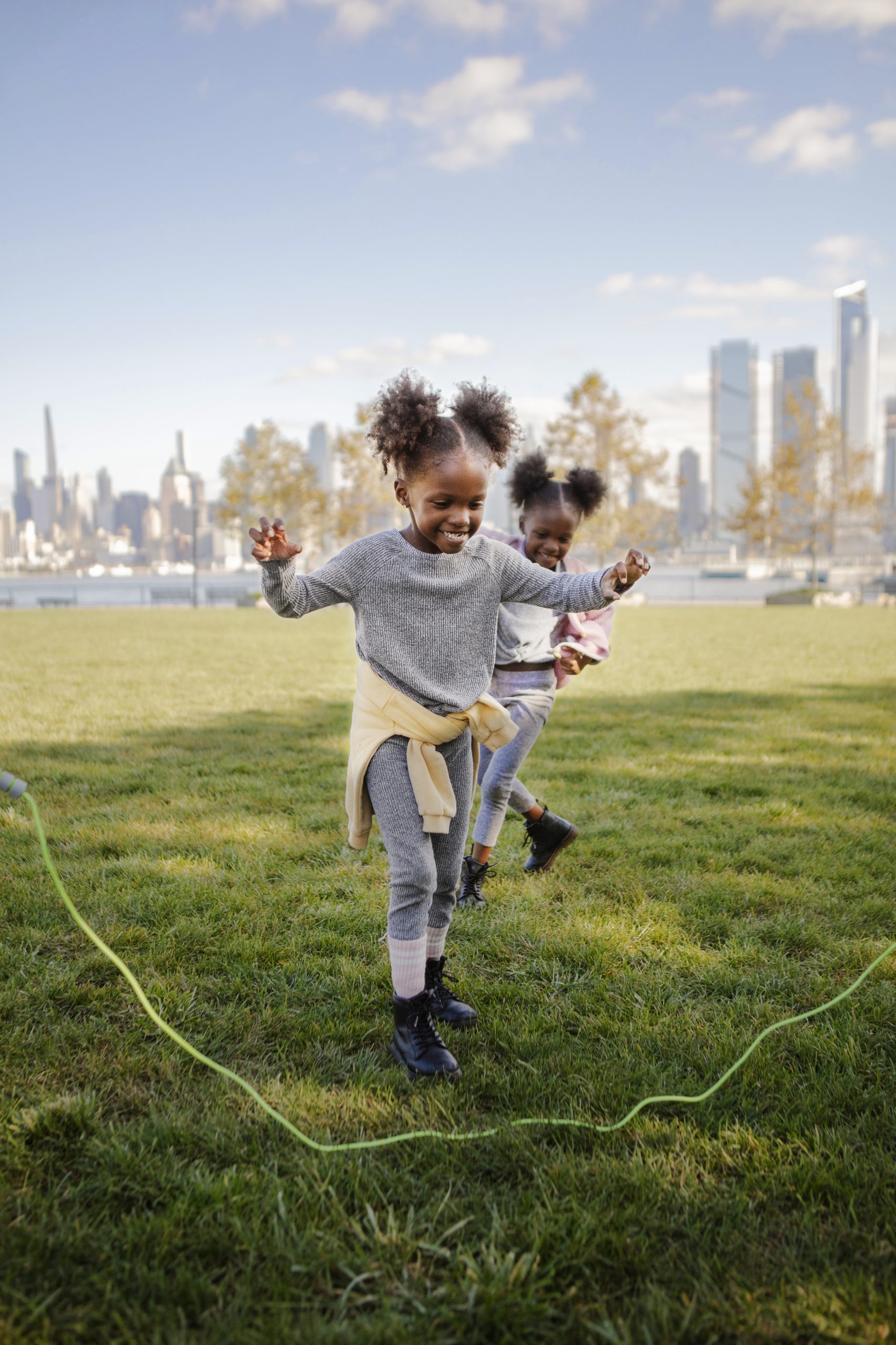 kids-playing-outdoors